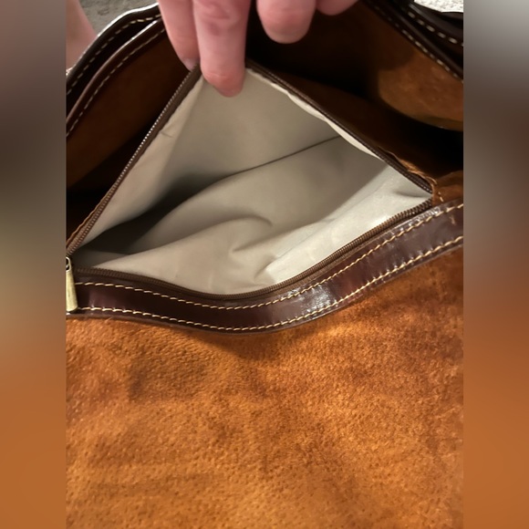 Italian Leather Messenger Bag - Picture 14 of 14